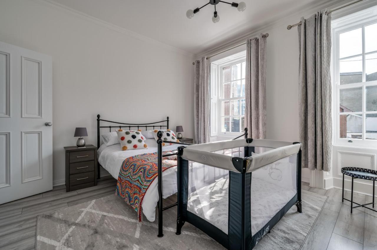 Central Belfast Apartments: Georgian House ภายนอก รูปภาพ